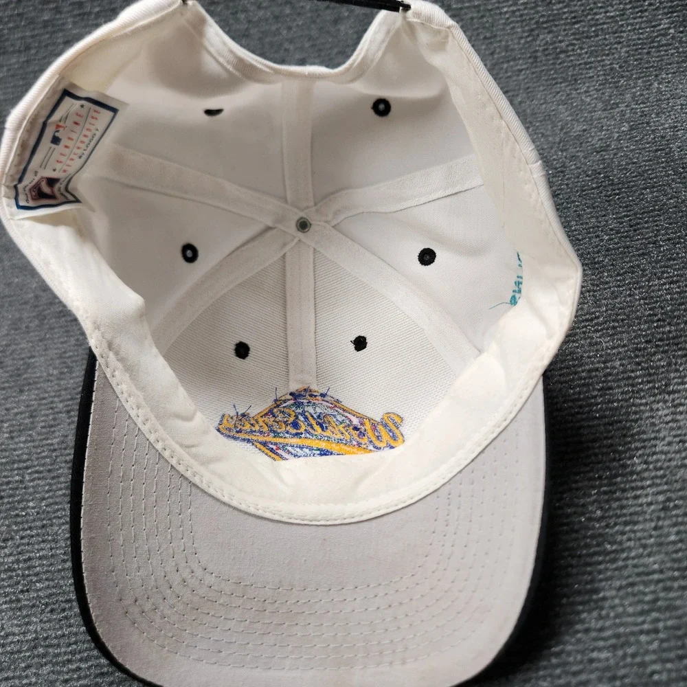 Vintage 1997 World Series Florida Marlins Logo 7 Snapback Hat White Black MLB 90